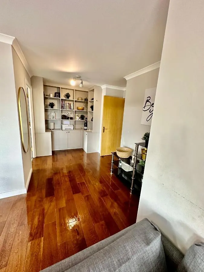 O2 Arena Luxury Flat Sleeps 6 With Parking Apartment London United Kingdom