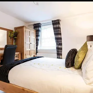 https://victoria-place-apartment.belfasthotelsireland.com