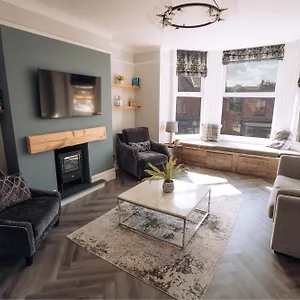 https://the-dunes-lytham-st-annes.hotelsin-chester.com