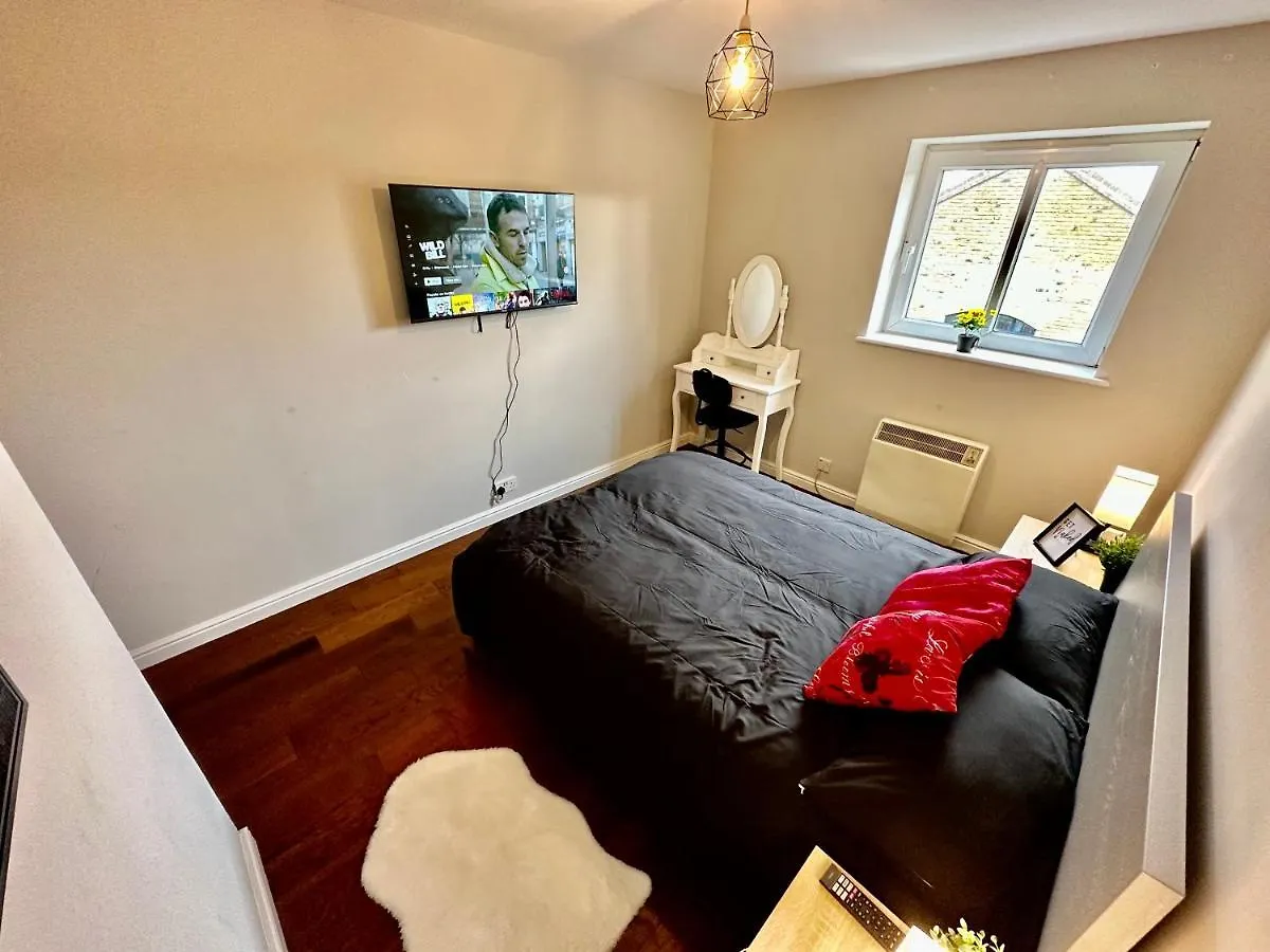 O2 Arena Luxury Flat Sleeps 6 With Parking Apartment London